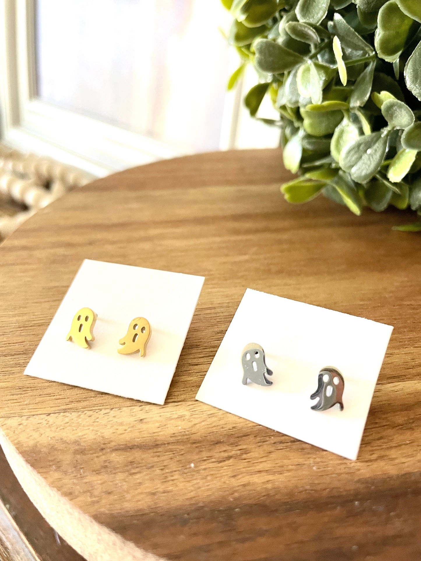 Singing Ghost Studs