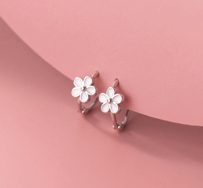 Daisy Dainty Huggies